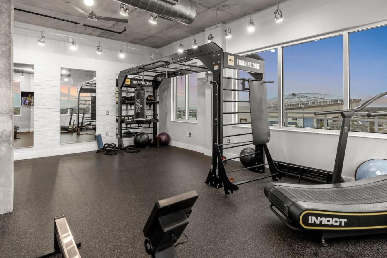 Modern 2 Bed Getaway Steps From Tropicana Field St. Petersburg Exteriér fotografie